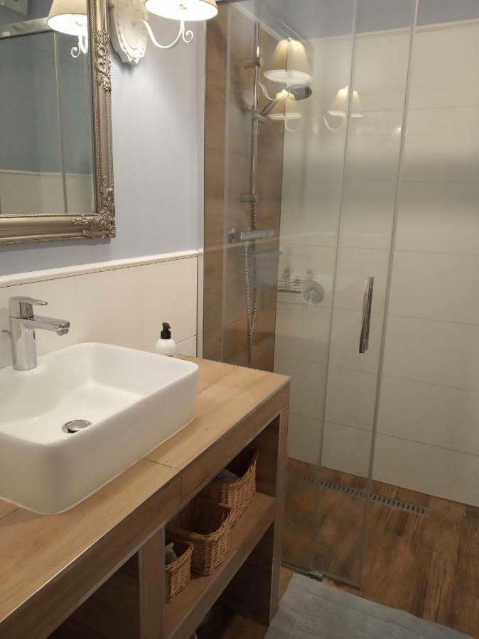 Przytulny Apartament Blisko Motlawy I Neptuna Z Miejscem W Garazu Gratis Gdańsk Exterior foto